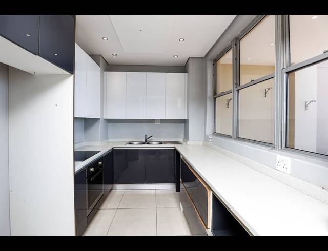 2 BEDROOM SECTIONAL TITLE FOR SALE IN ATHLONE